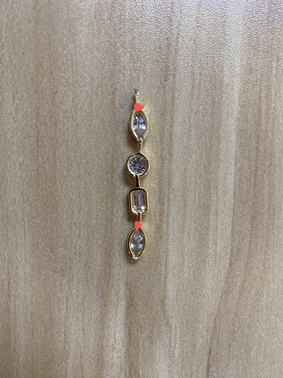Nini-Universal buckle with welded ear pin