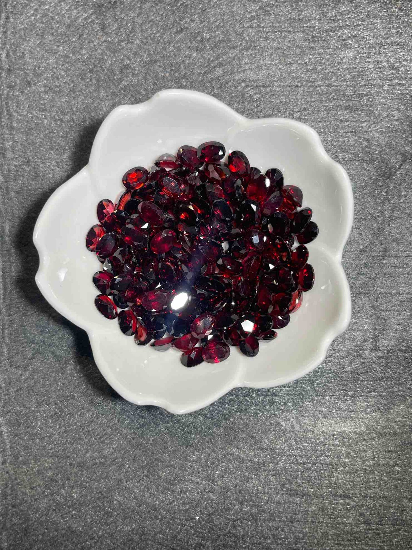 Garnet- UTB Gems