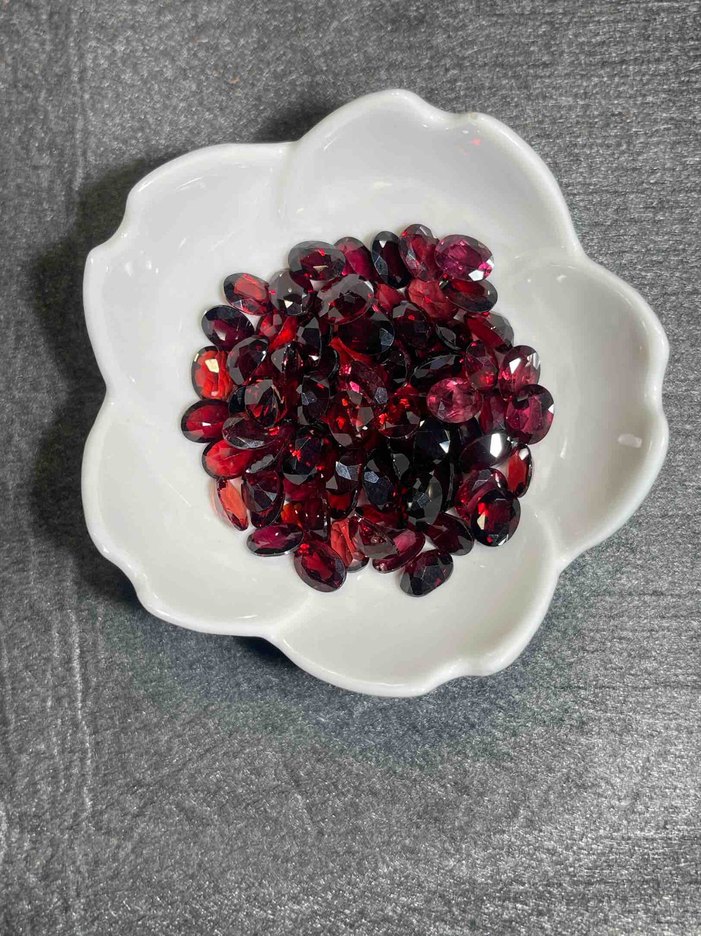 Garnet- UTB Gems