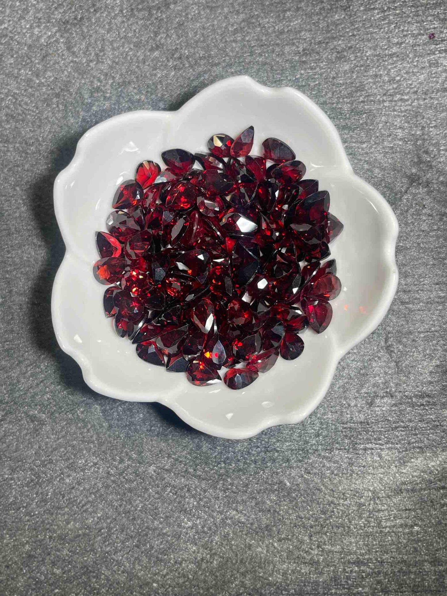 Garnet- UTB Gems