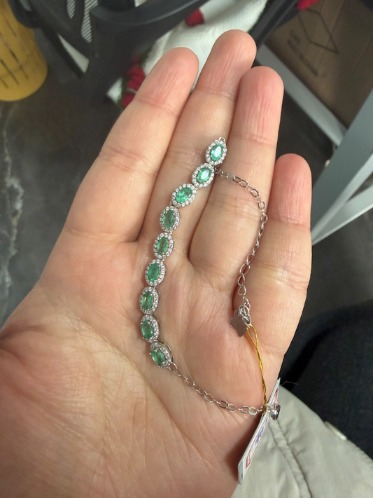 Yuki-emerlad bracelet